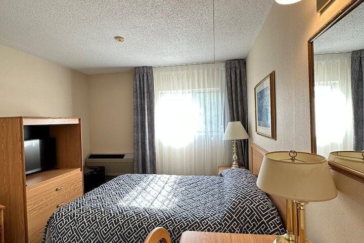 Room 7 of 15