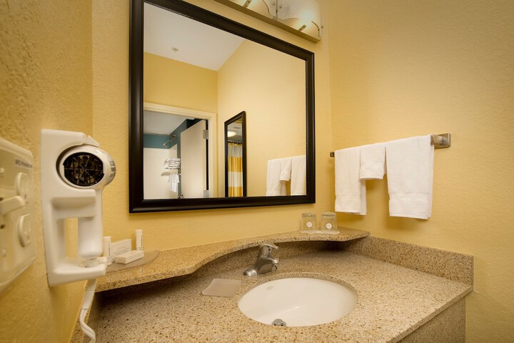 Bathroom sink