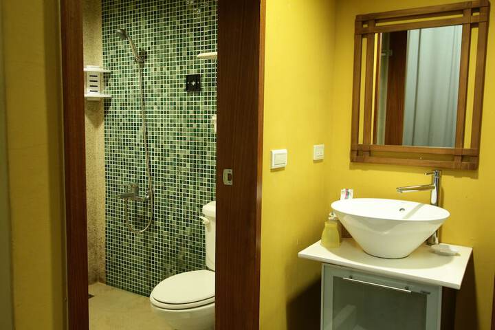 Room 35 of 44
