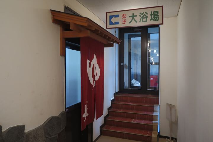 Room 7 of 15