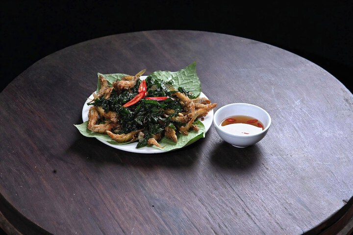 Dining 42 of 85