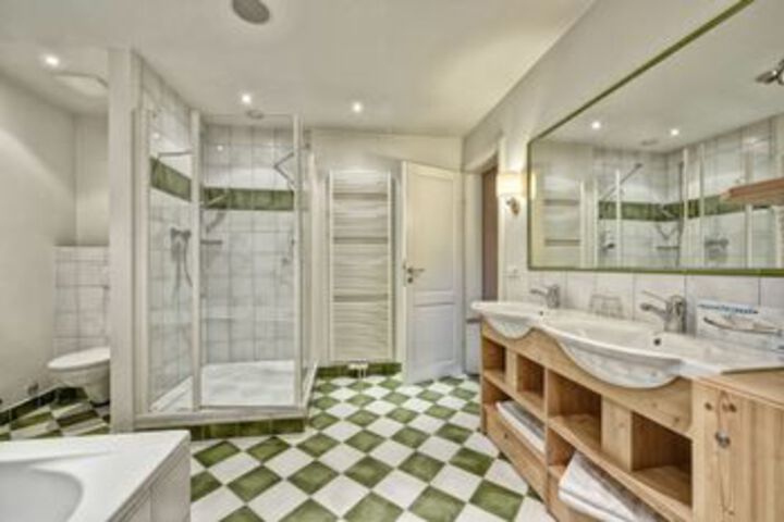 General 8 of 34