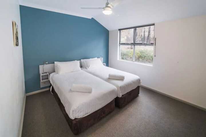 Room 5 of 40