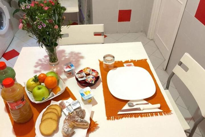 Breakfast/Coffee Service 23 of 27