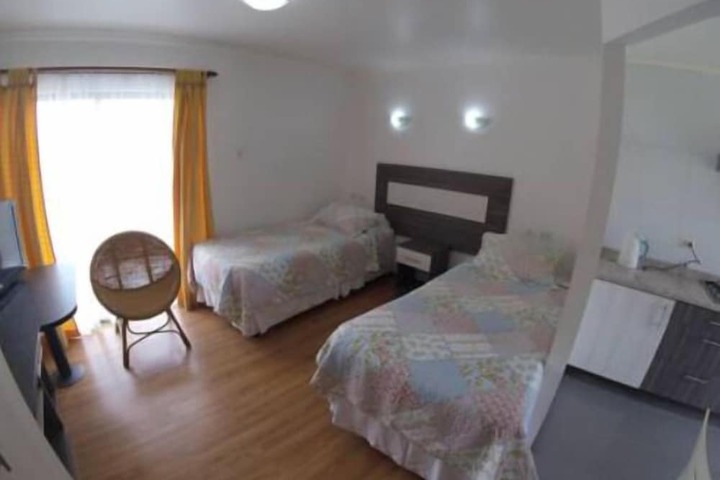 Room 4 of 18