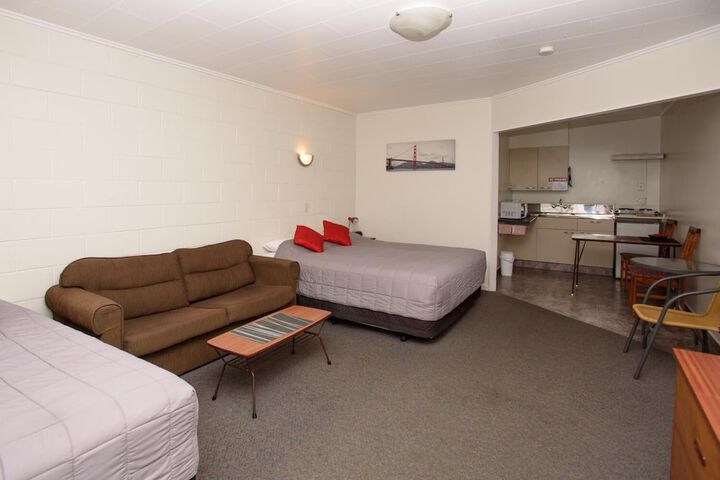 Room 10 of 36