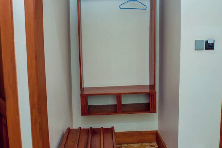 Room 11 of 79