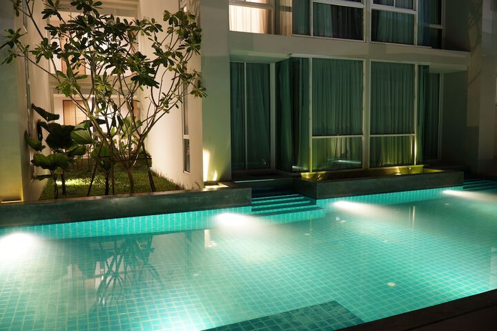 Pool 93 of 111