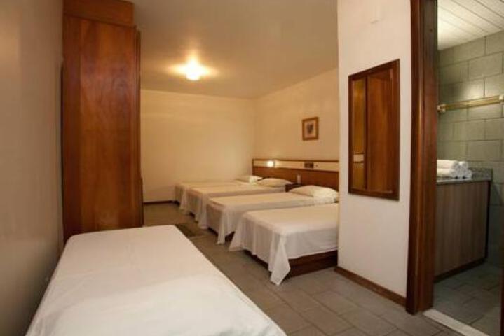 Room 3 of 10