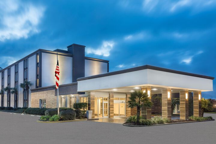 Hotel 24 of 26