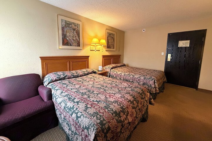 Room 13 of 27