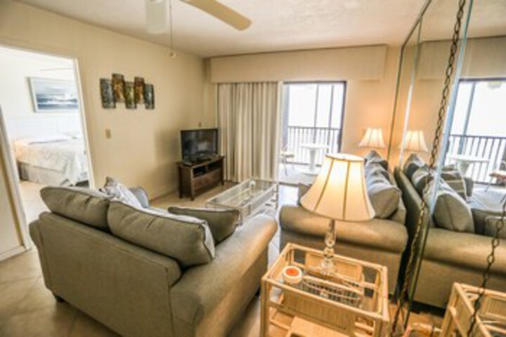 Room 16 of 35