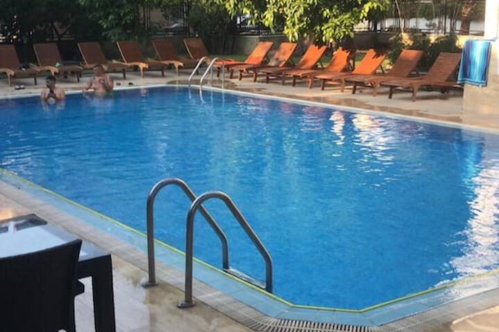 Pool 9 of 17