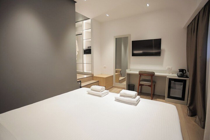 Room 118 of 198