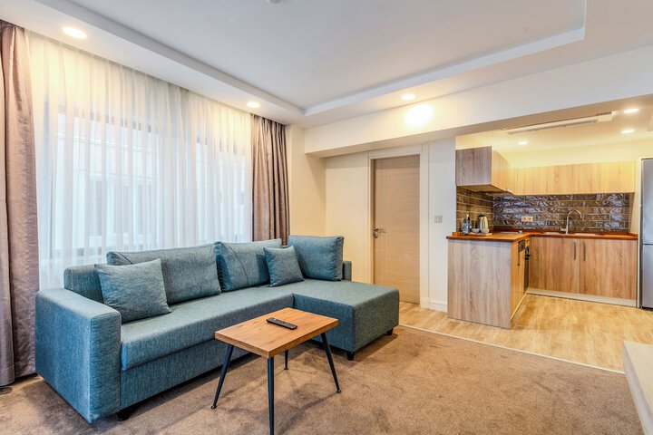 Room 95 of 170