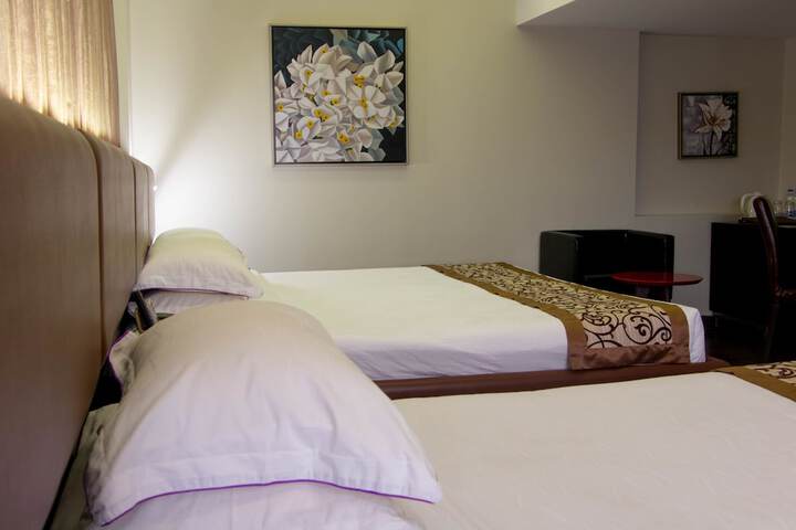 Room 20 of 49