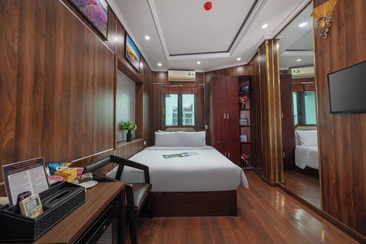 Room 34 of 55