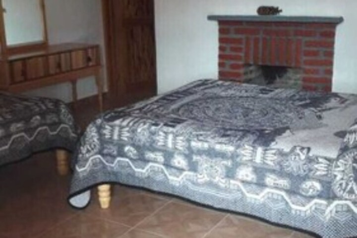 Room 3 of 11