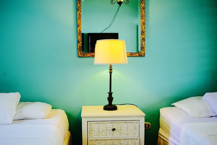 Room 7 of 68