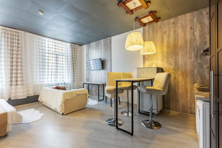 Room 10 of 24