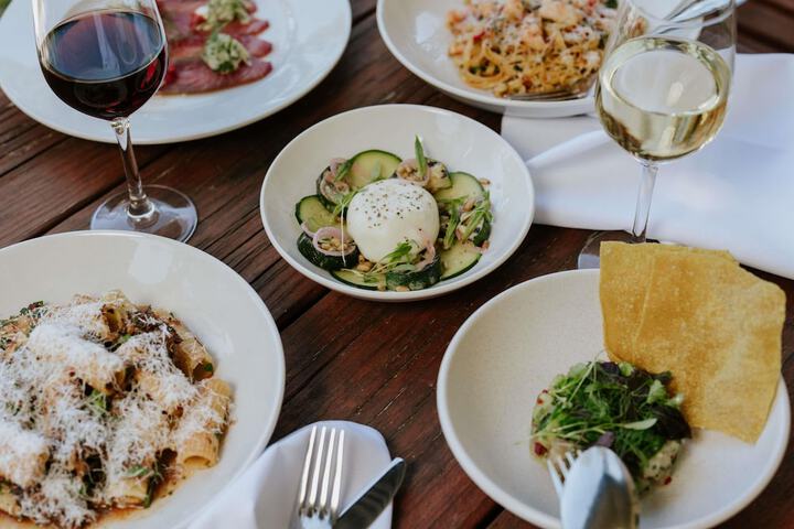 Dining 97 of 181