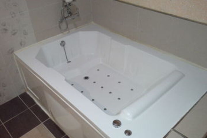 Hot Tub 63 of 68