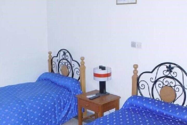 Room 6 of 20
