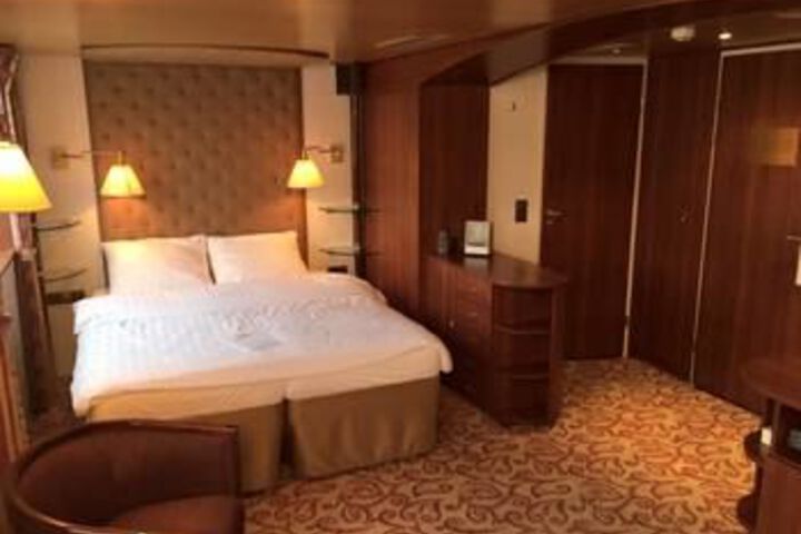 Room 13 of 52