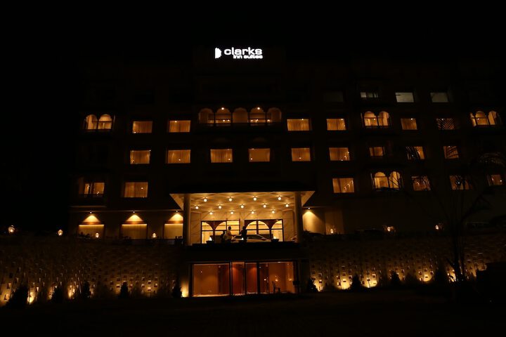 Hotel 2 of 93