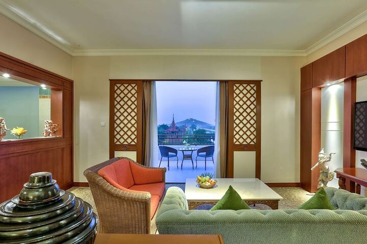 Room 27 of 75