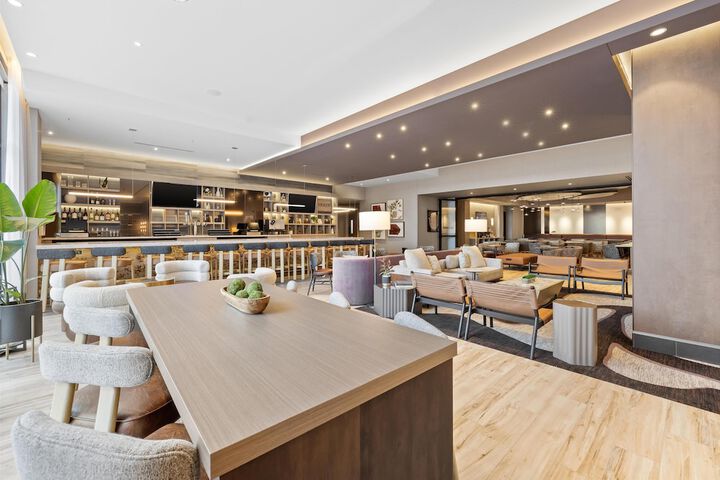 Hotel Interior 7 of 20