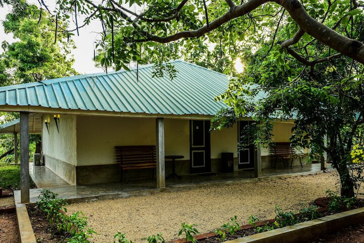 Room 4 of 42