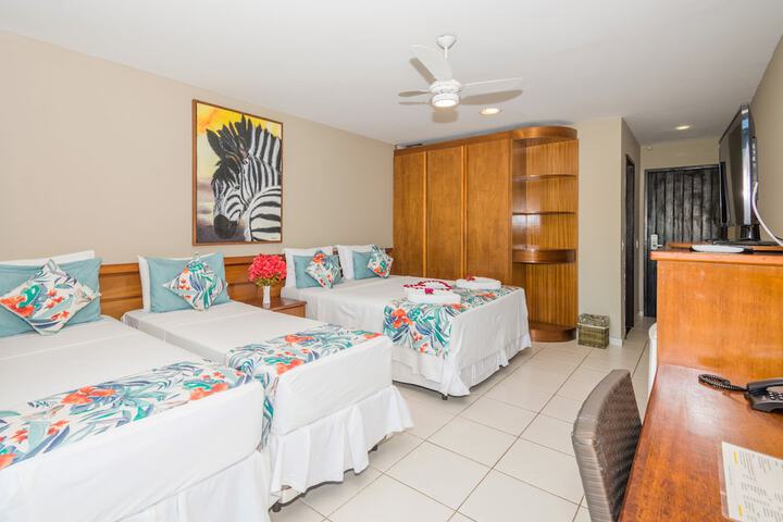 Room 5 of 181
