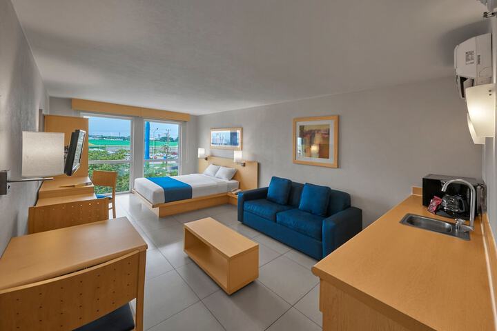 Room 21 of 49