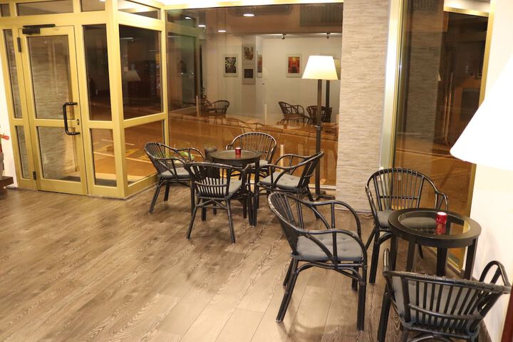 Guest Lobby