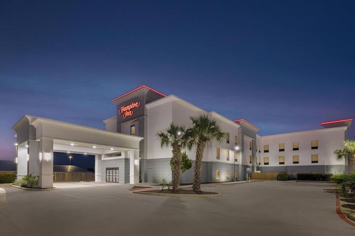 Hotel 32 of 33