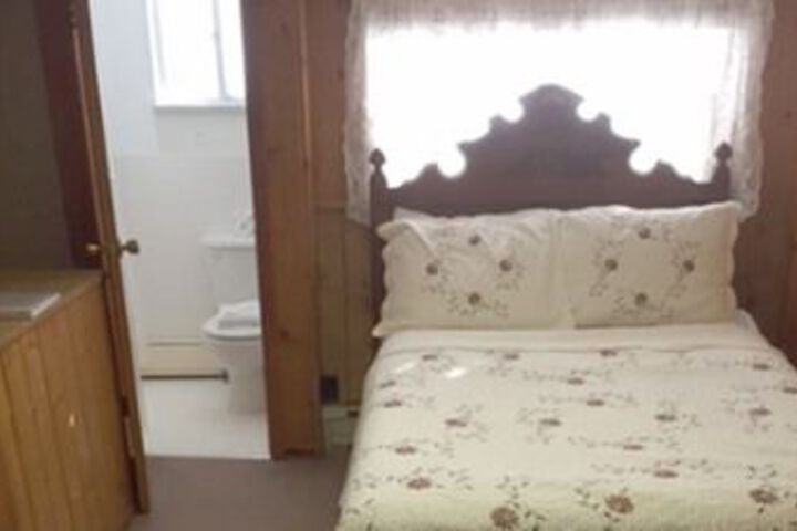 Room 134 of 182