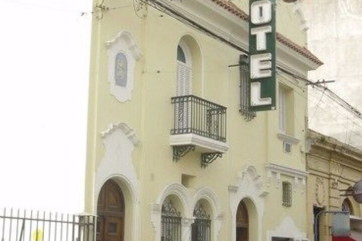 Emperatriz Hotel