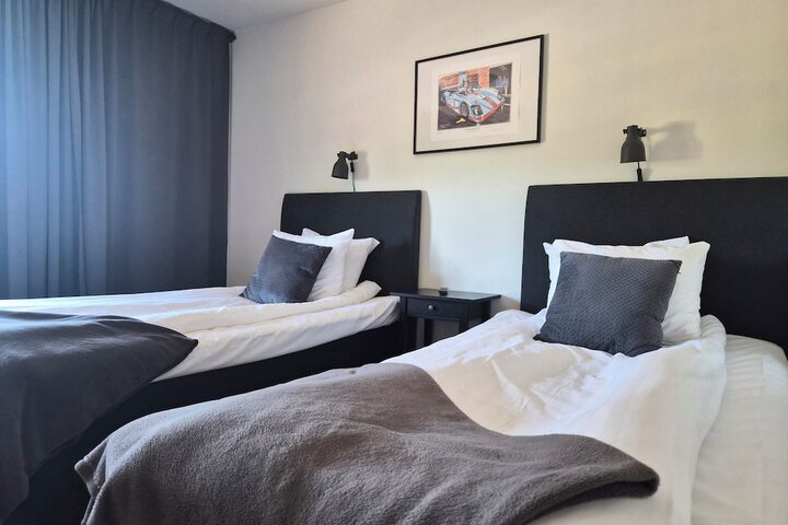 Room 10 of 44