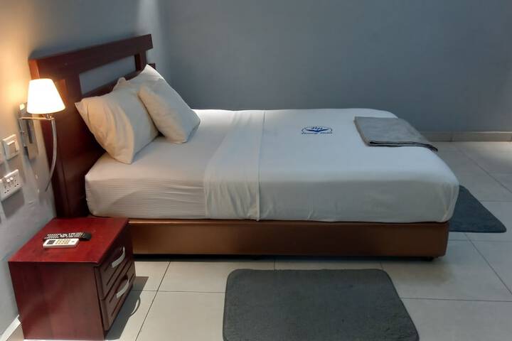 Room 5 of 21