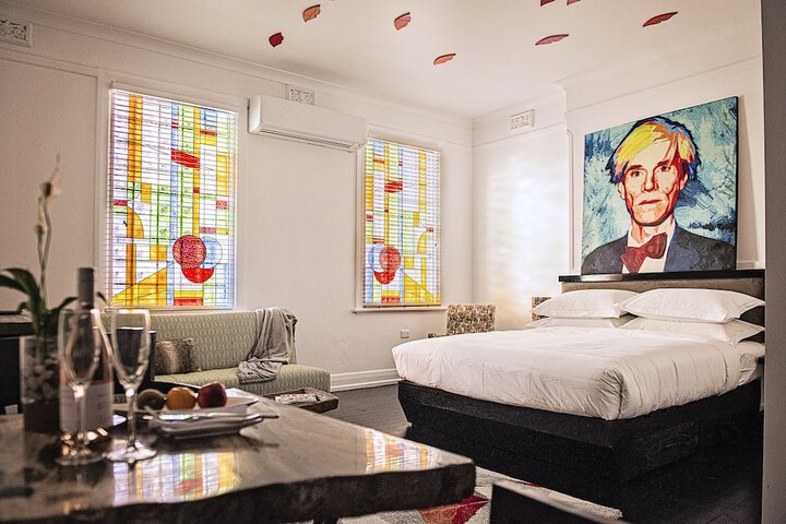 Room 9 of 31