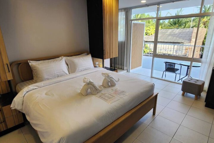 Room 28 of 62