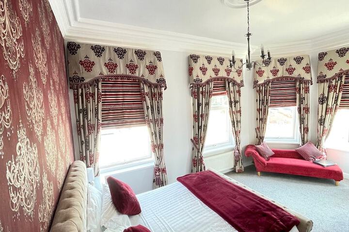 Room 10 of 67