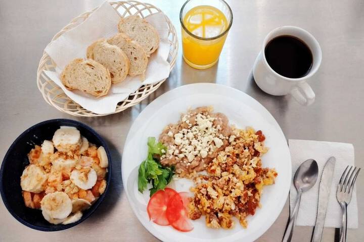 Breakfast/Coffee Service 26 of 41