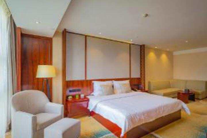 Room 17 of 17