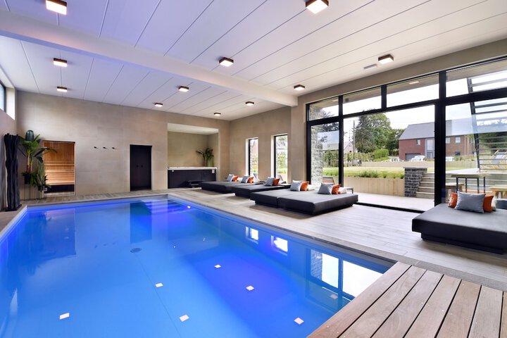 Pool 49 of 68