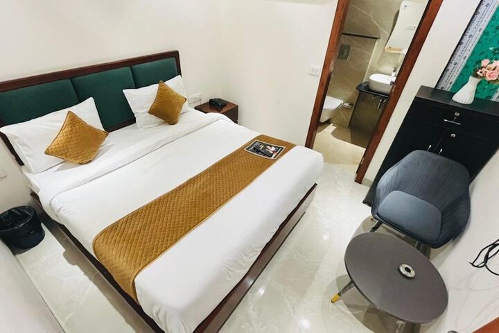Room 19 of 29