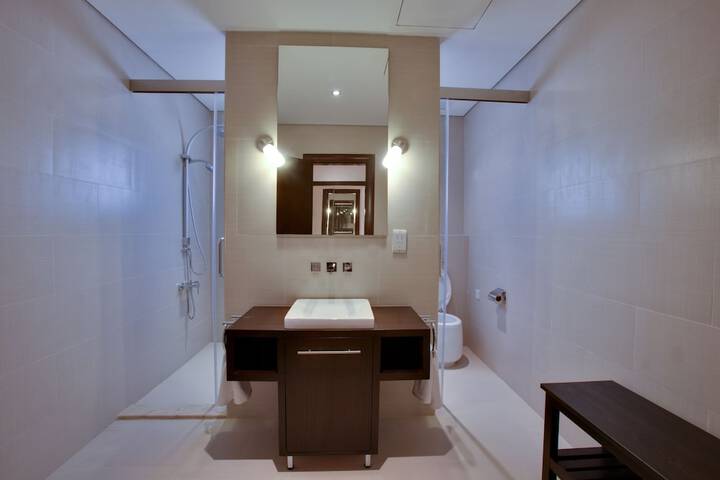 Room 15 of 22