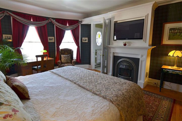 Room 20 of 155