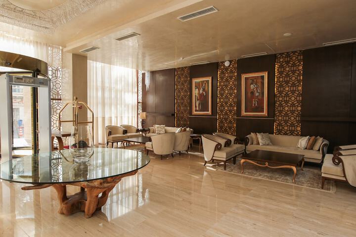 Guest Lobby